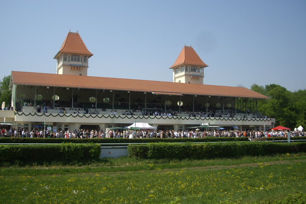 Saisonfinale auf der Galopprennbahn im Scheibenholz